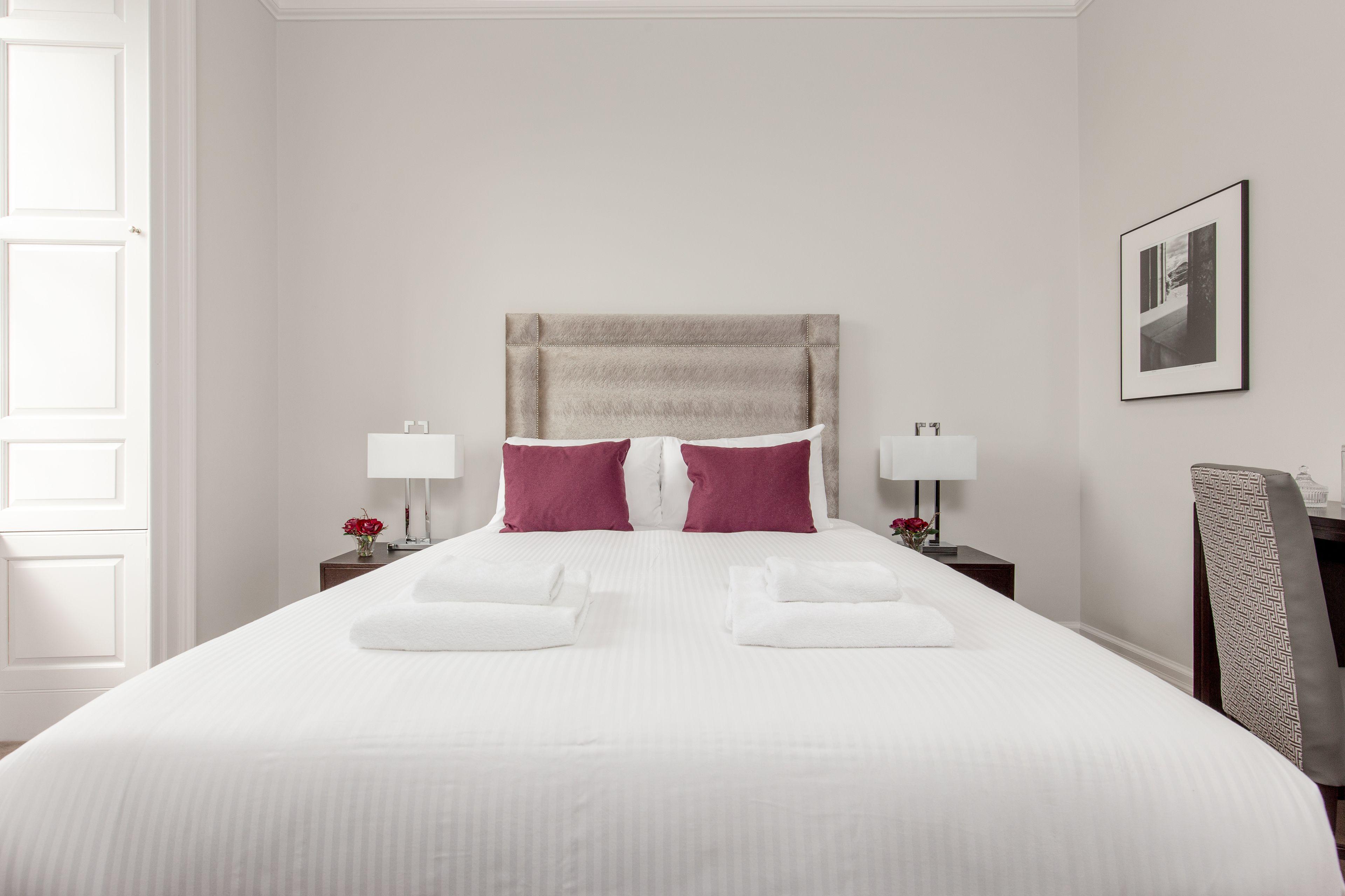 Destiny Scotland - Chisholm Hunter Suites — Photos 1